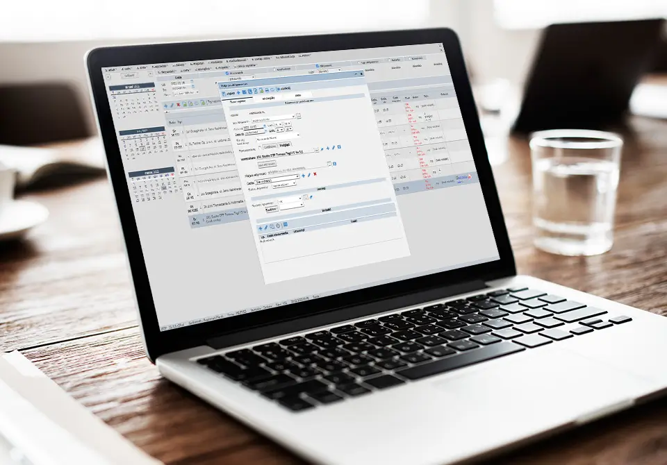 Kompleksowanie oprogramowanie CRM